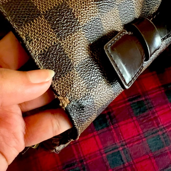 Authentic Louis Vuitton laptop bag - Picture 8 of 9